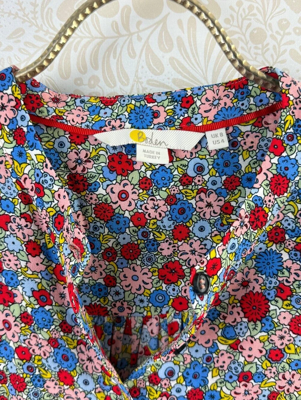 BODEN Red Floral Brightly Colored Printed Ruffle Bib Popover Blouse - Size - 4